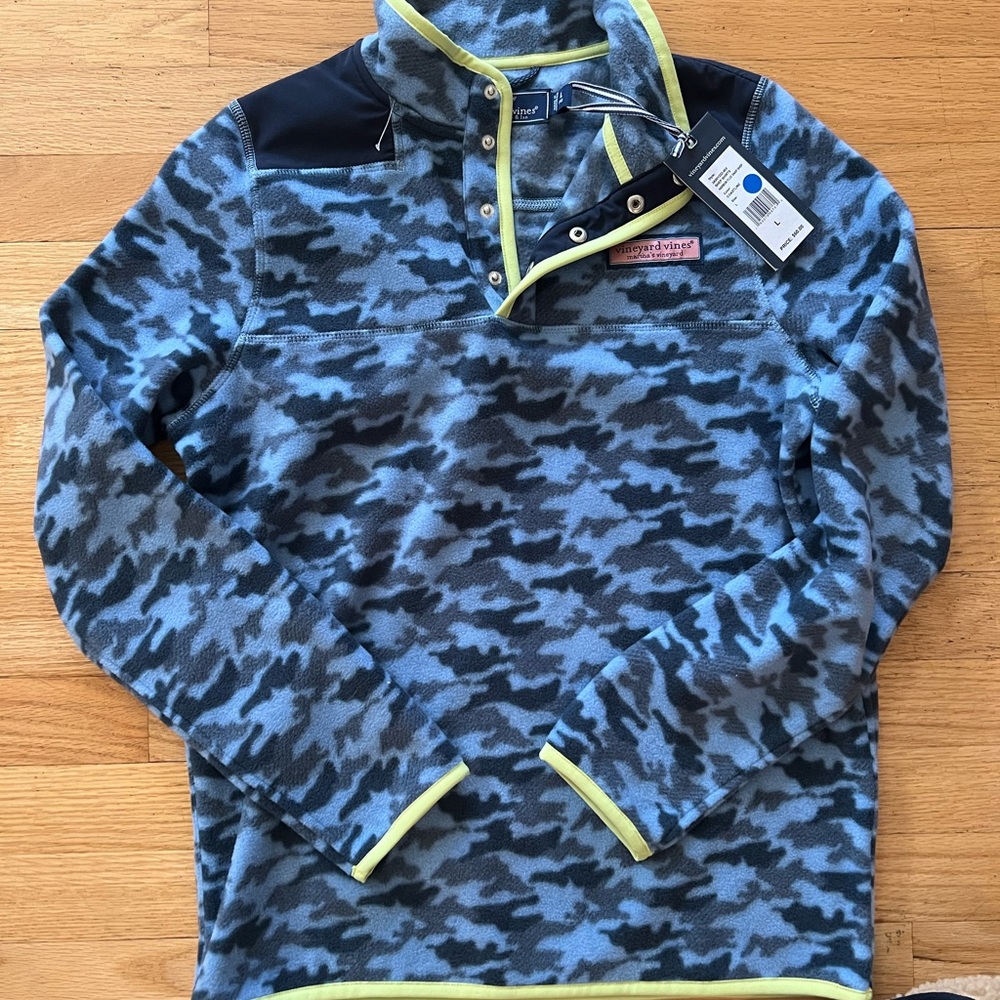 NWT Vineyard Vines Blue Camo Pullover with Neon Accents